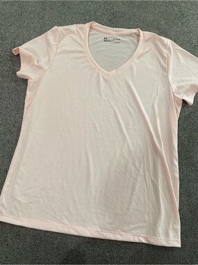 Under Armour Pale Pink V-Neck Short Sleeve Performance Tee